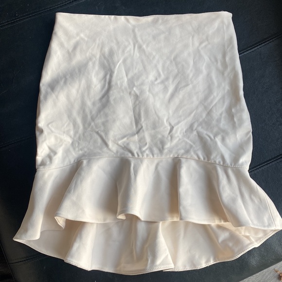 Zara Asymmetrical Mermaid Hemline Peplum Mini Skirt - Size XS - Picture 7 of 8